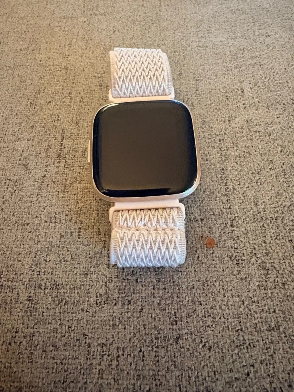 fitbit verse 2 with ten bands  and charger !